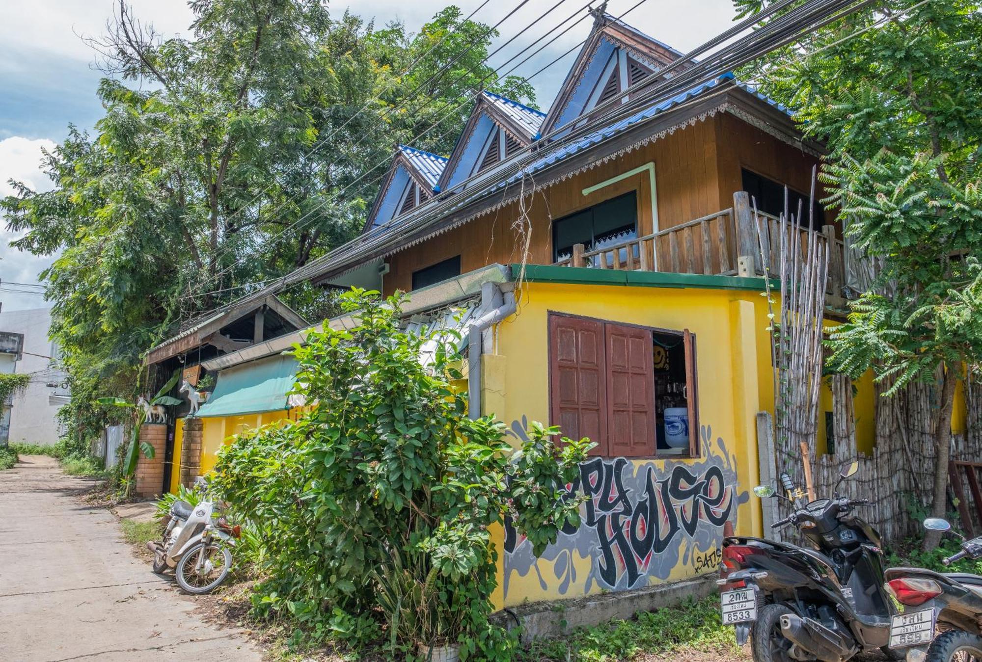 Happy House Backpackers Albergue Pai Exterior foto