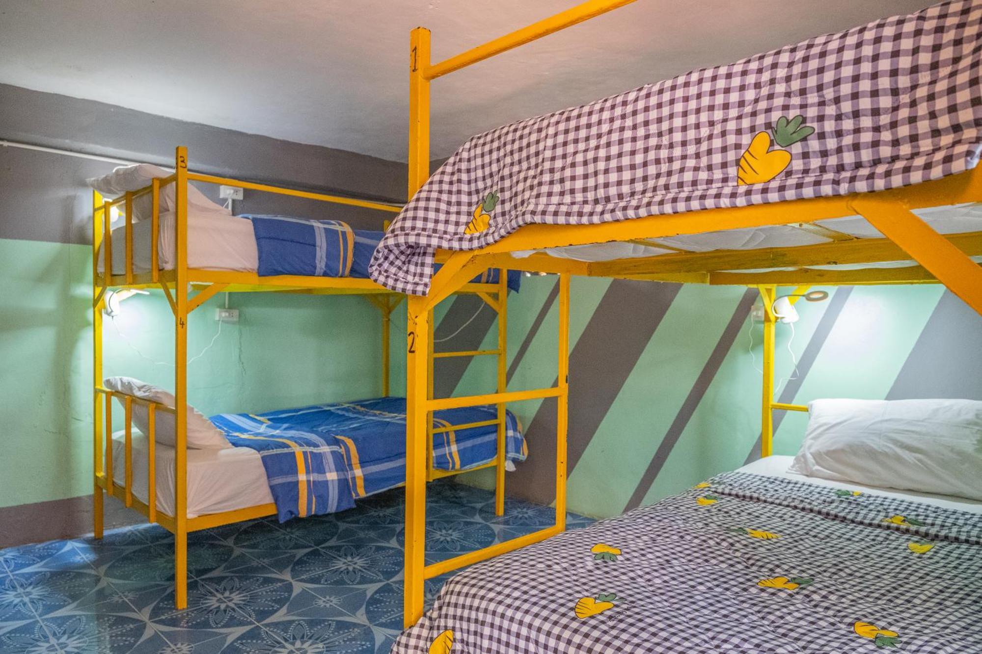 Happy House Backpackers Albergue Pai Exterior foto