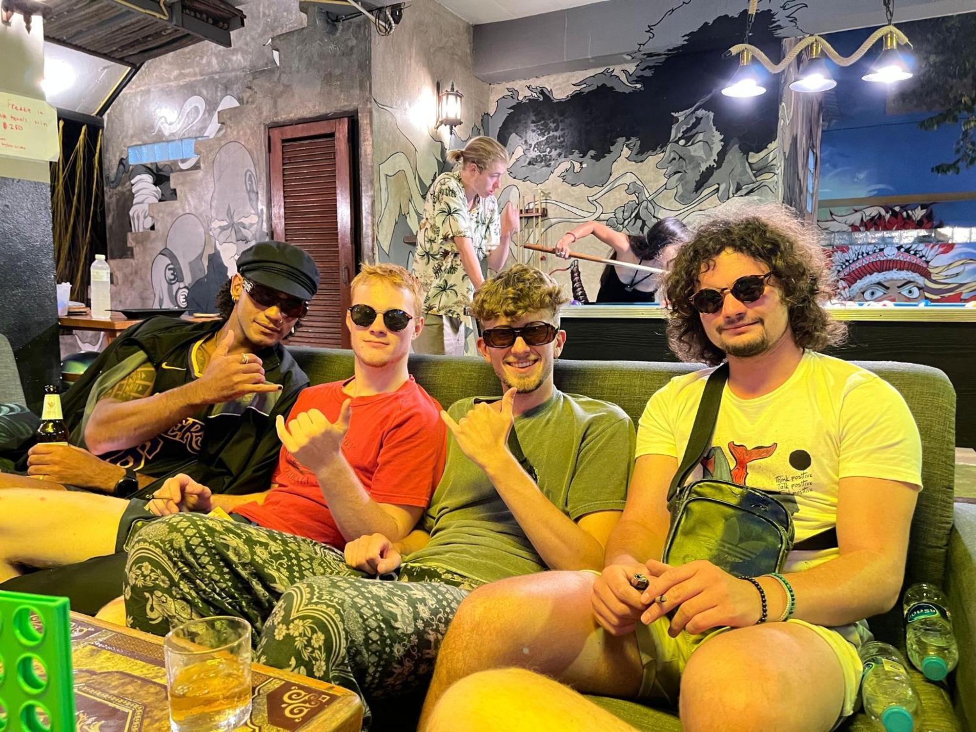 Happy House Backpackers Albergue Pai Exterior foto