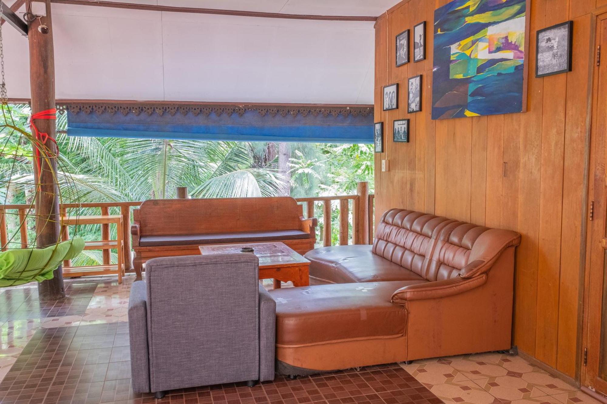 Happy House Backpackers Albergue Pai Exterior foto