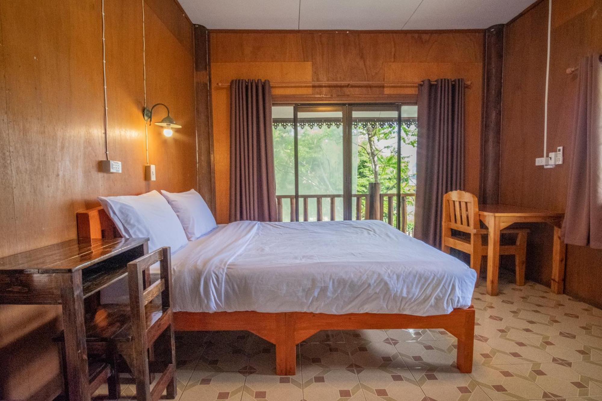 Happy House Backpackers Albergue Pai Exterior foto