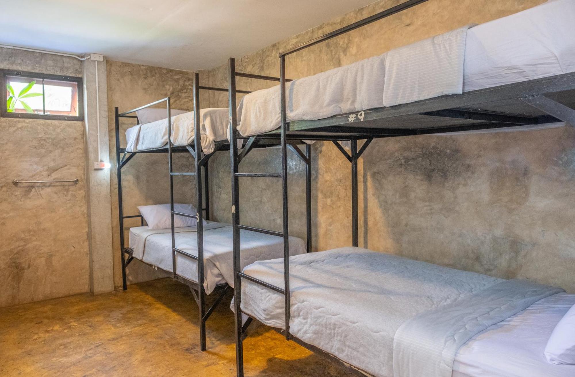 Happy House Backpackers Albergue Pai Exterior foto