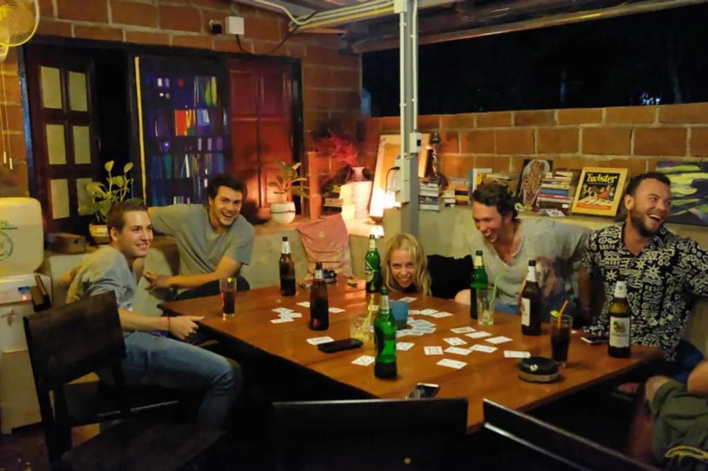 Happy House Backpackers Albergue Pai Exterior foto
