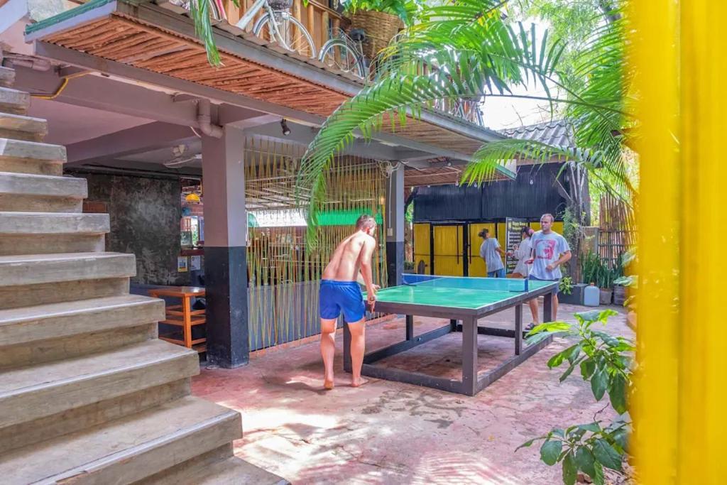 Happy House Backpackers Albergue Pai Exterior foto